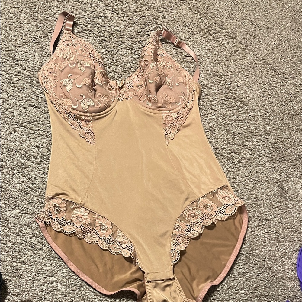 Unk Nude & Blush Lace Bodysuit